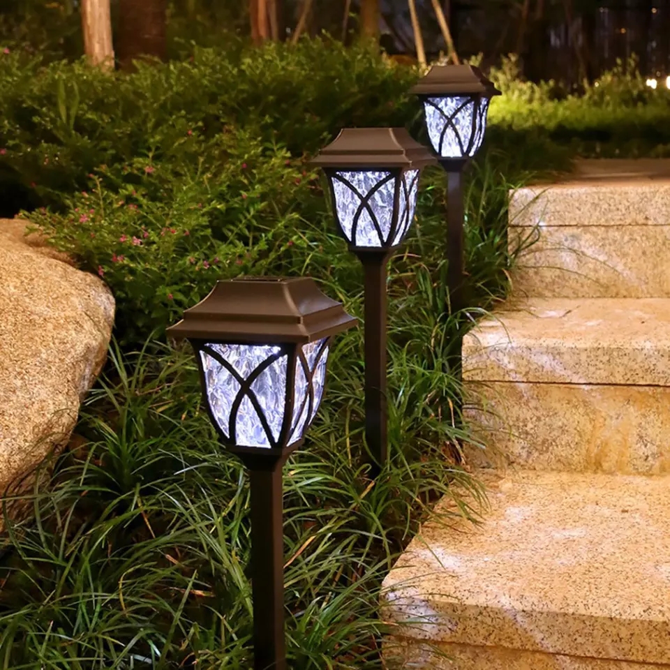 Solárna záhradná lampa 44 cm