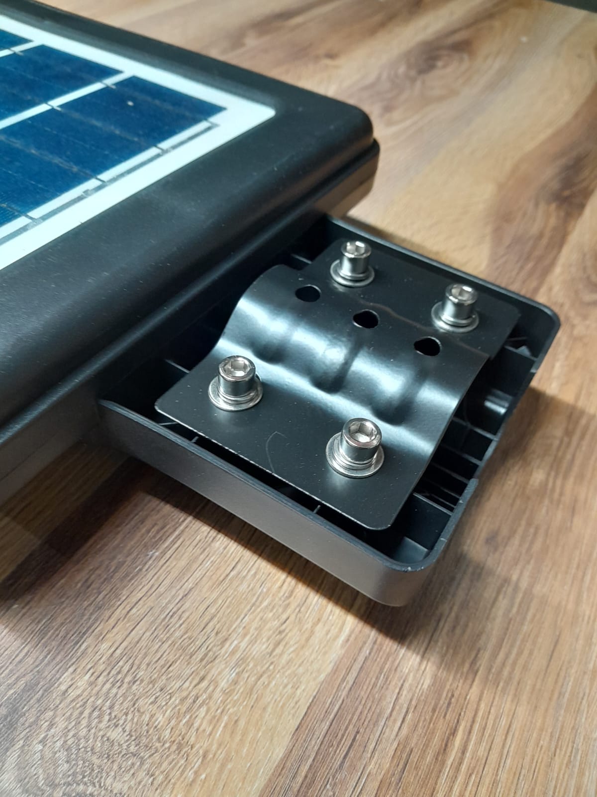 Solárna lampa 400W s diaľkovým ovládaním