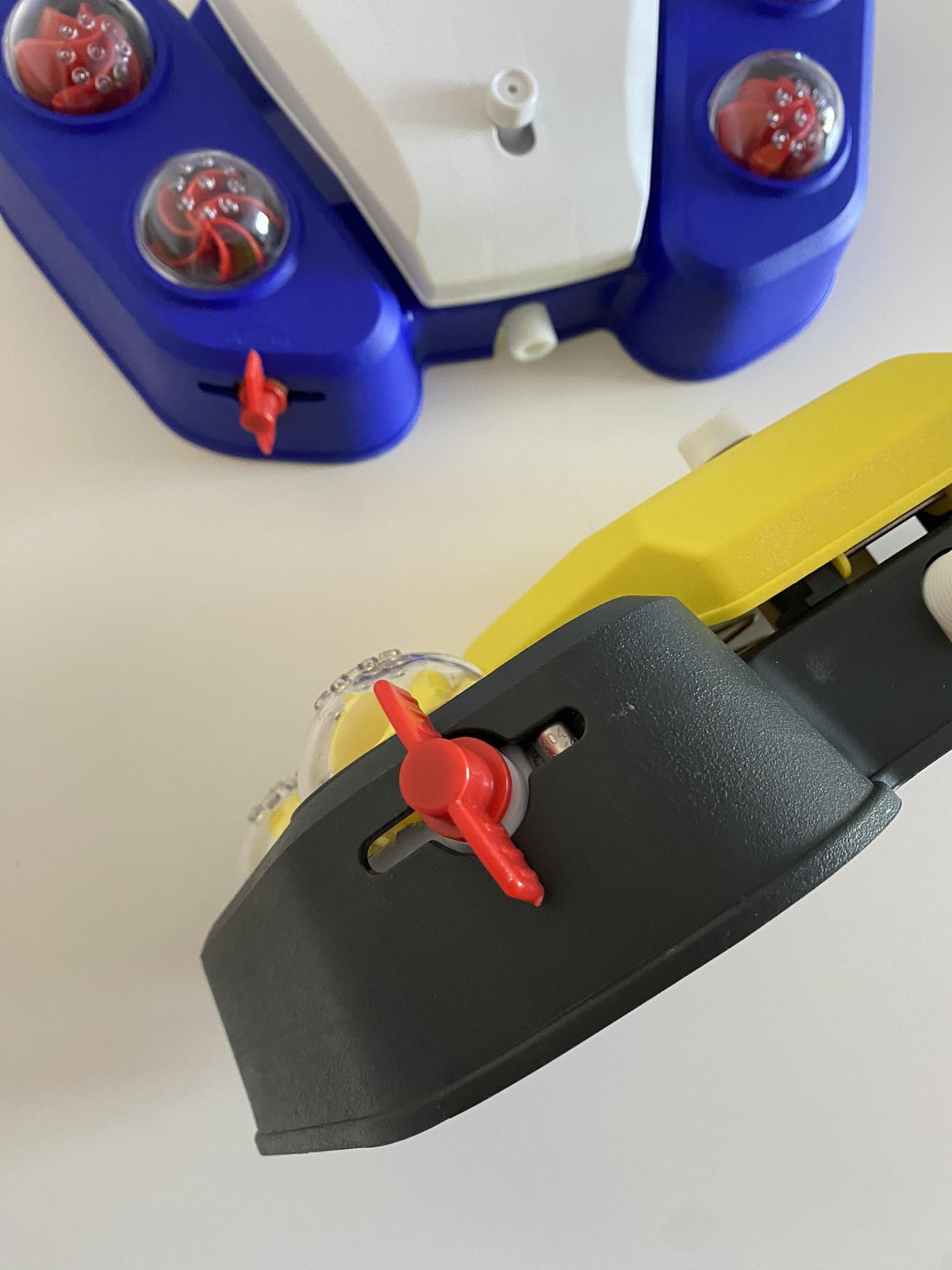 Automatická fontána na vodu pre psov - MODRÁ, ŽLTÁ
